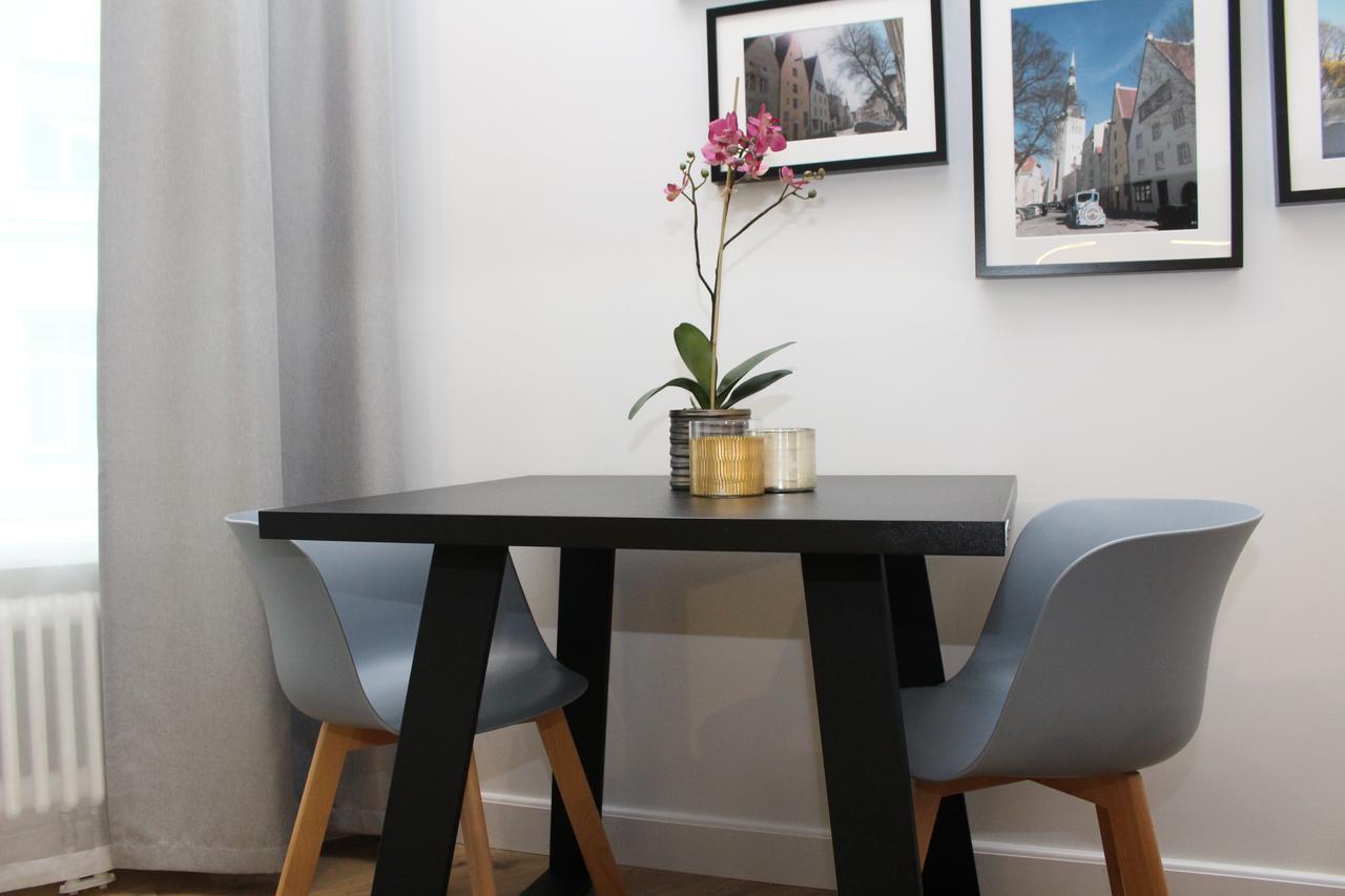 Tallinn City Apartments Old Town Suites Ngoại thất bức ảnh
