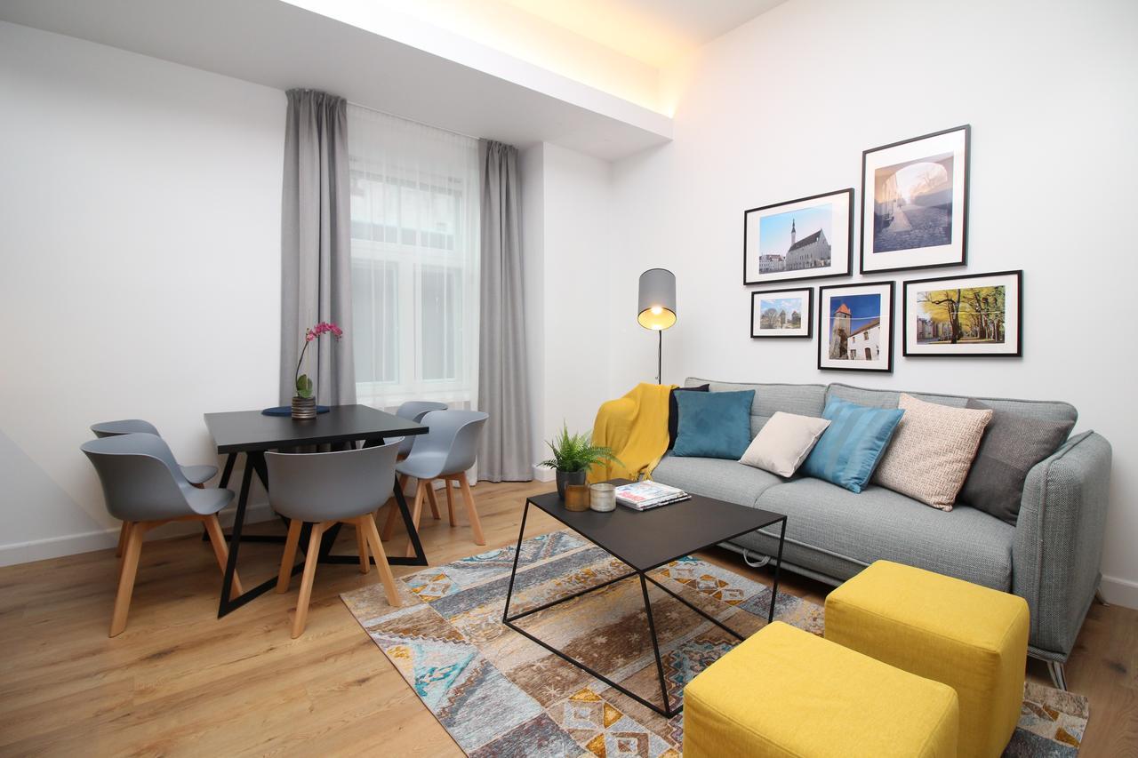 Tallinn City Apartments Old Town Suites Ngoại thất bức ảnh